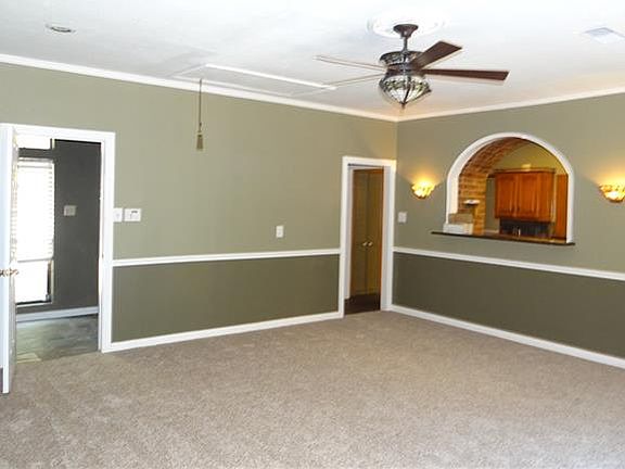 5th image of 2101 Shoreline Dr