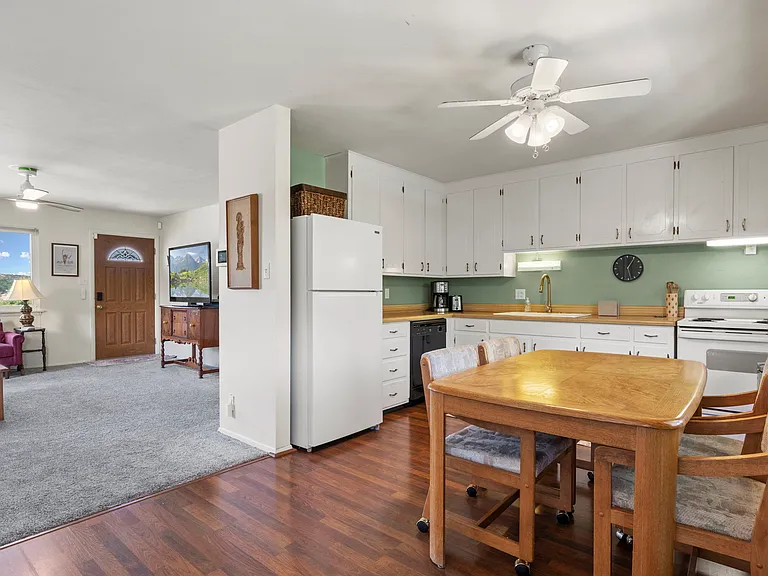 2215 E San Miguel St — Photo 25