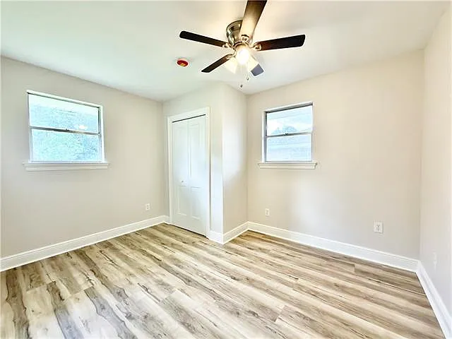 5016 Trenton St — Photo 5