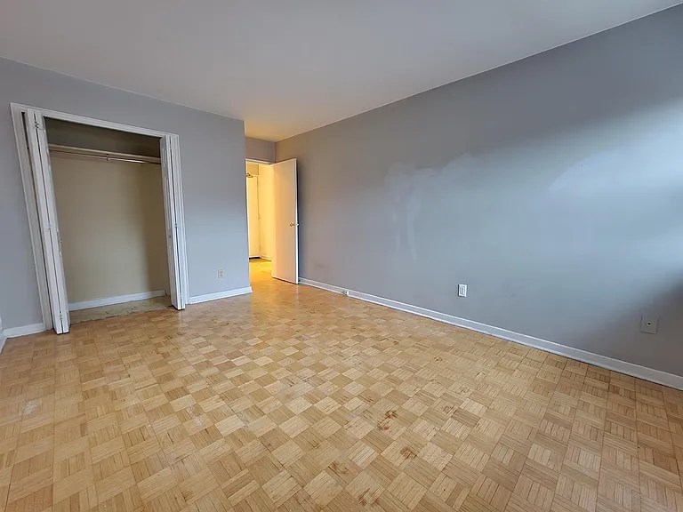 420 Gilmour St — Photo 6