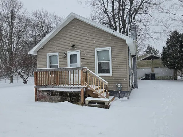 1715 Hillcrest St, Lansing, MI 48910
