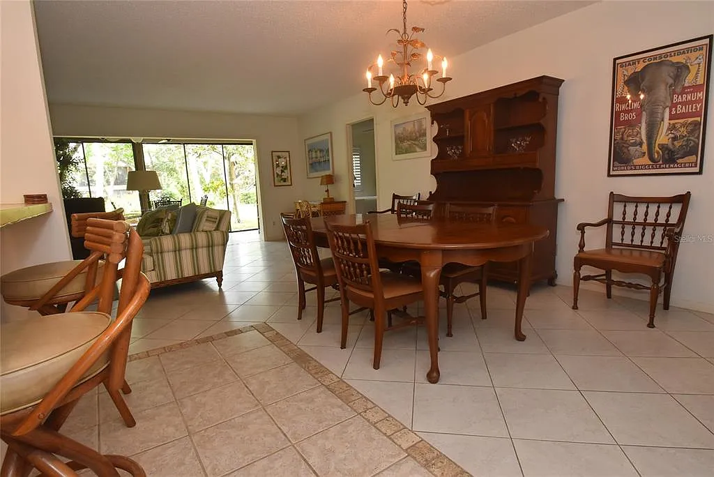 2 bed, 2.0 bath, 1112 sqft, $1,600 — Photo 3