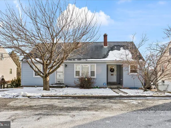 8157 Spruce Dr, Harrisburg, PA 17111