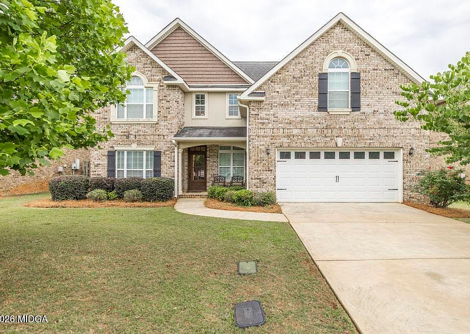 1st image of 110 Regency Ct