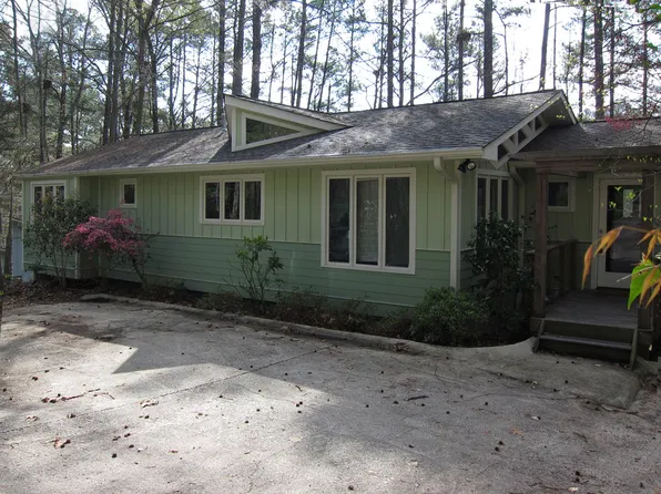 335 Wesley Dr, Chapel Hill, NC 27516