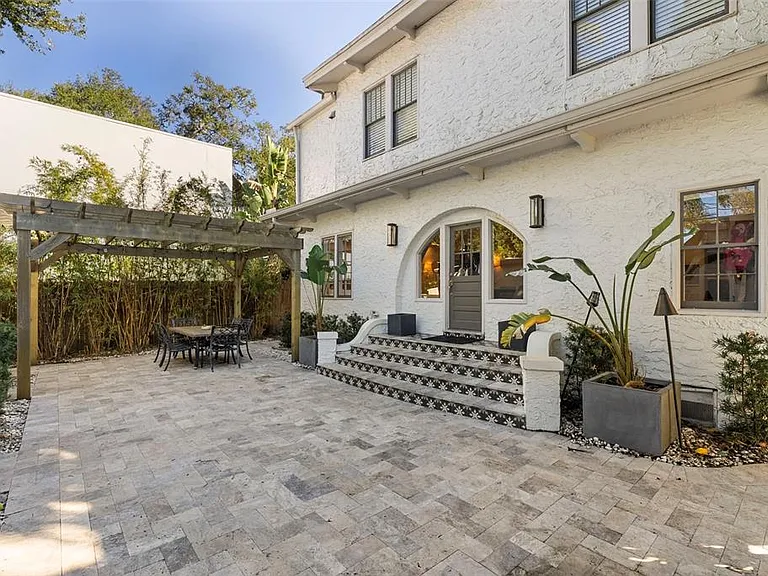 2943 W Bayshore Ct — Photo 47