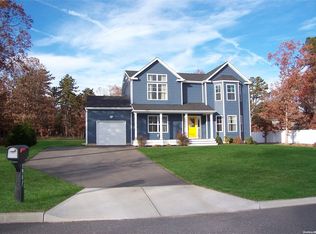 1901 Fire Ave, Medford, NY 11763