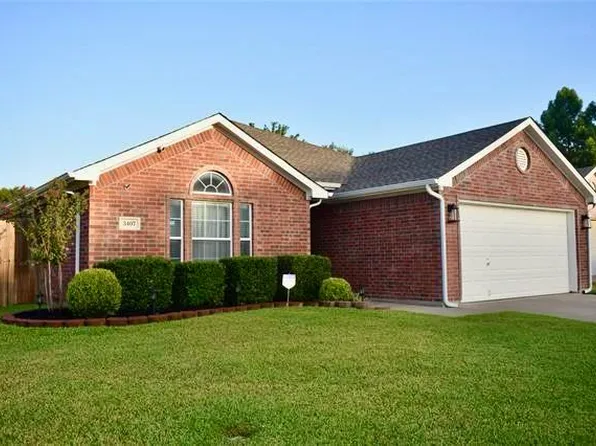 3407 Autumn View Dr, Grand Prairie, TX 75050