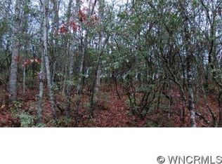 19 Walnut Ln, Franklin, NC 28734