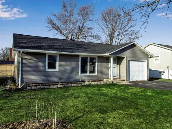 113 Vermont Ave, Lockport, NY 14094
