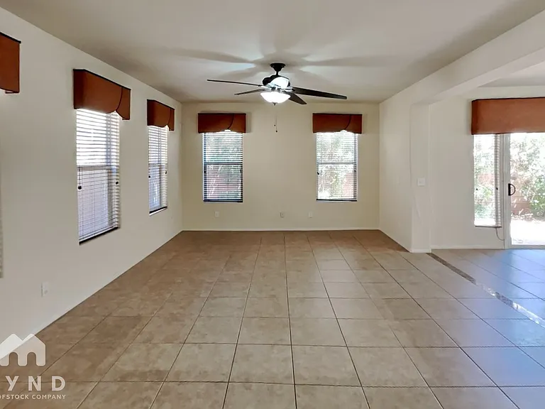 8356 Waylon Ave — Photo 2