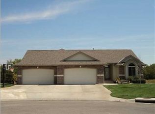 4138 N Lake Ridge Ct, Wichita, KS 67205