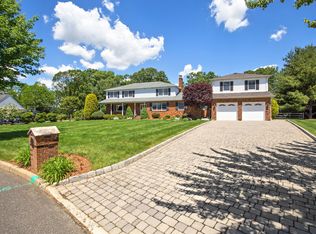 7 Fox Run, Monroe Township, NJ 08831