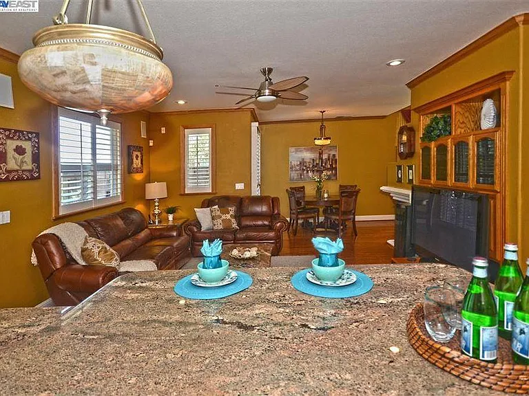 8167 Moller Ranch Dr — Photo 4