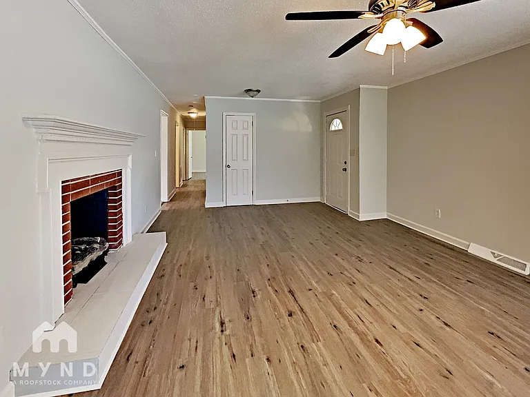 2338 Linwood Rd — Photo 7