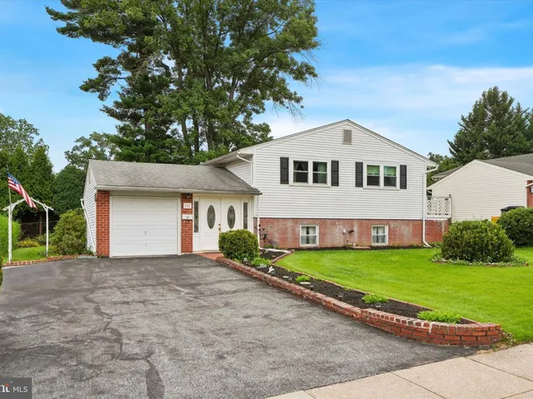 257 Hemlock Ln, Springfield, PA 19064