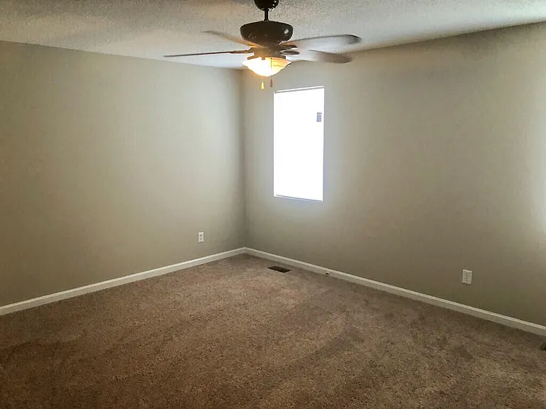 350 Candlewood Dr — Photo 13