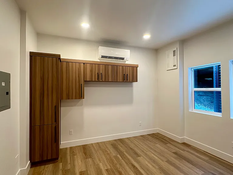 1449 NW Ogden Ave #2 — Photo 5