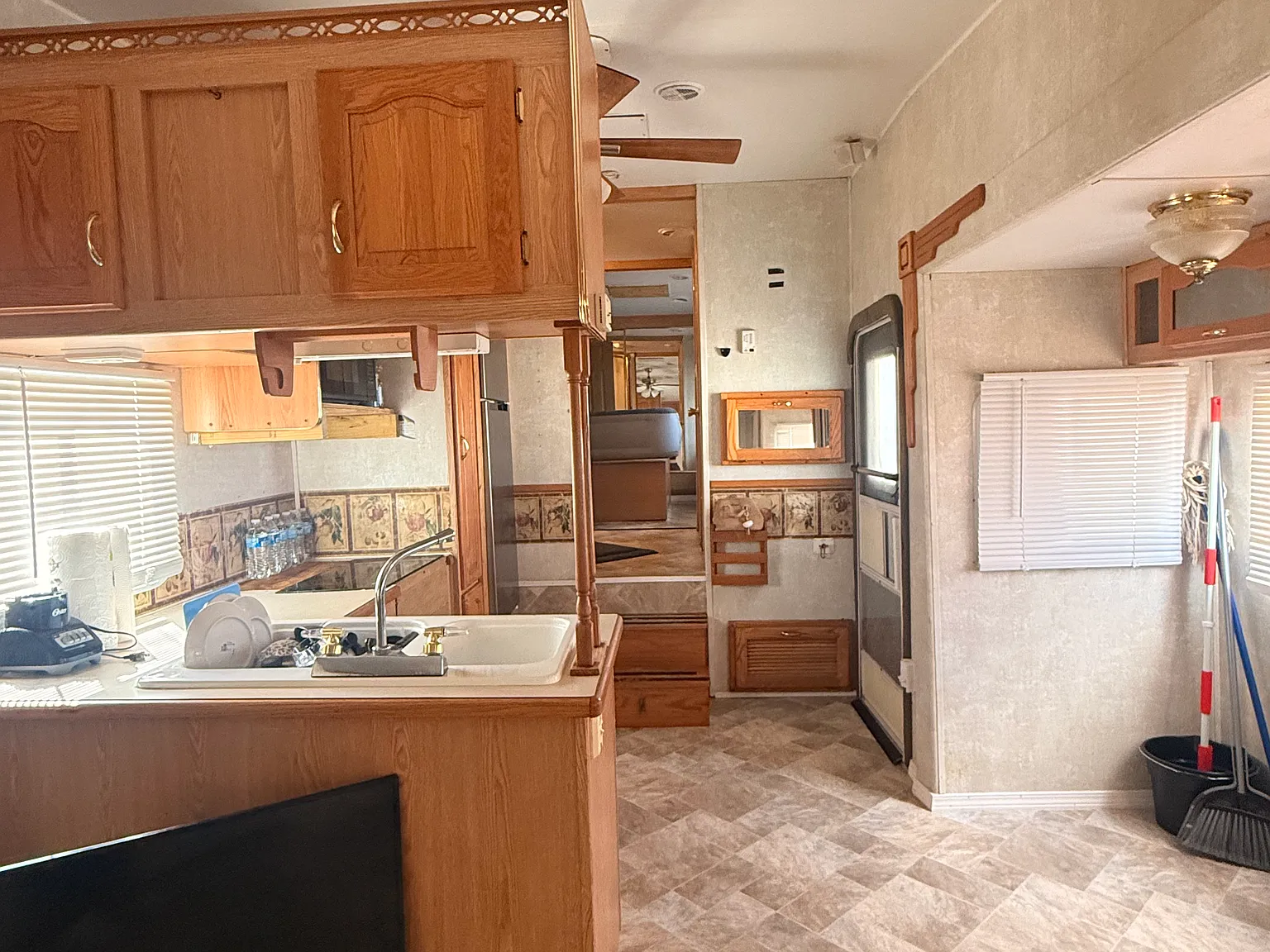 1 bed, 792 sqft, $1,000 — Photo 2
