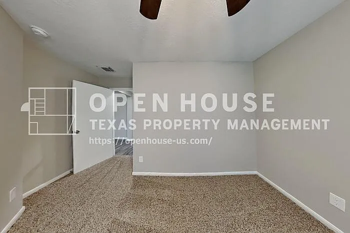 7750 Shavano Ln — Photo 10