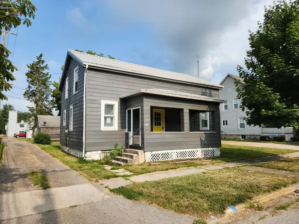 106 S Monroe St, Fremont, OH 43420