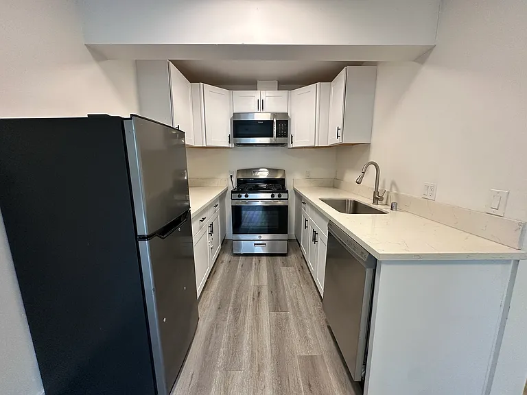 201 Ladera St #22 — Photo 5