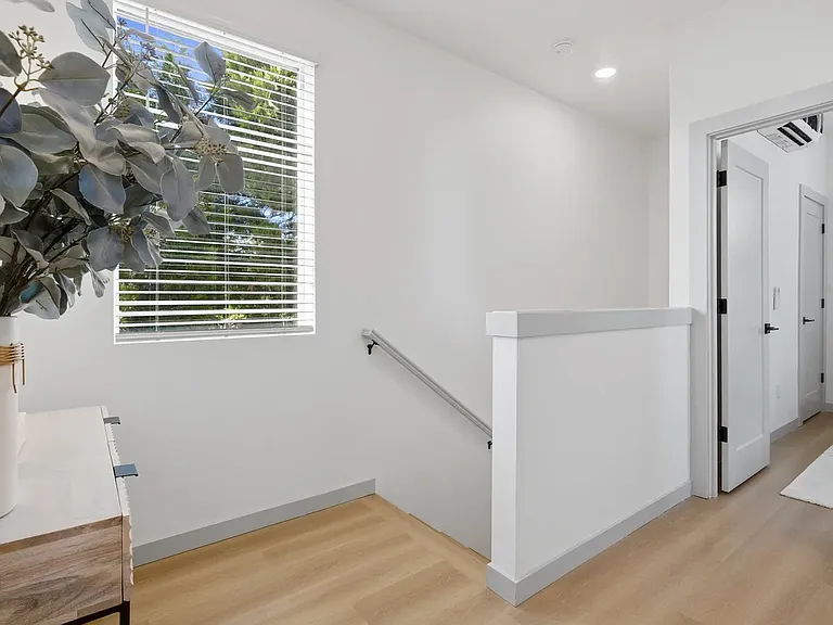 L0661 - SE 60th Cottage Community — Photo 14