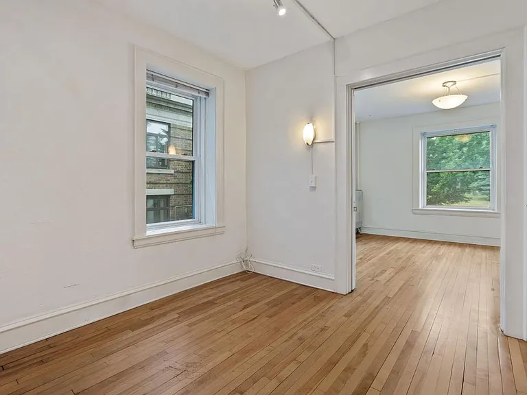 1401 Willow St #2 — Photo 5
