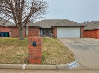 11725 SW 3rd St, Yukon, OK 73099