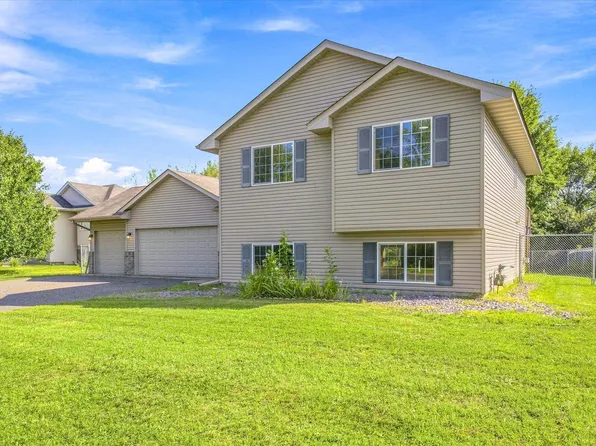 7447 386th St, North Branch, MN 55056