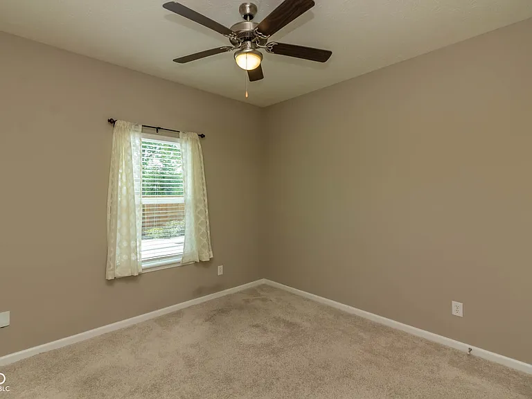4501 Creighton Ln — Photo 13
