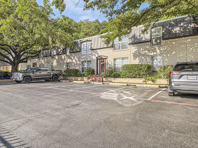 5226 Fleetwood Oaks Ave — Photo 30