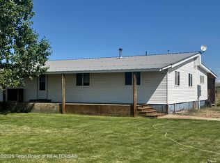 19 Sandy Ln, Pinedale, WY 82941