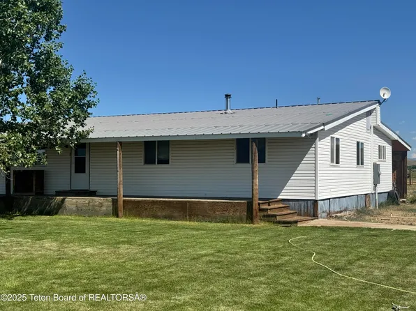 19 Sandy Ln, Pinedale, WY 82941