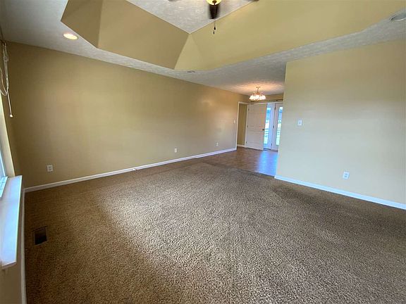 3rd image of 436 Cedar Hollow Dr