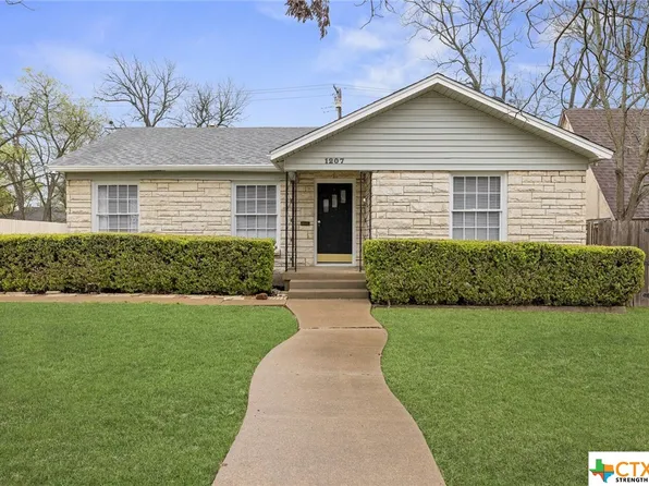 1207 N 7th St, Temple, TX 76501
