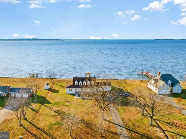 1690 Ferry Point Ct, Trappe, MD 21673