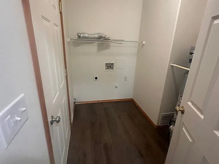 7820 Three Rivers Dr — Photo 16