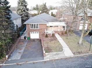 41 Mercer Ave, Englewood Cliffs, NJ 07632