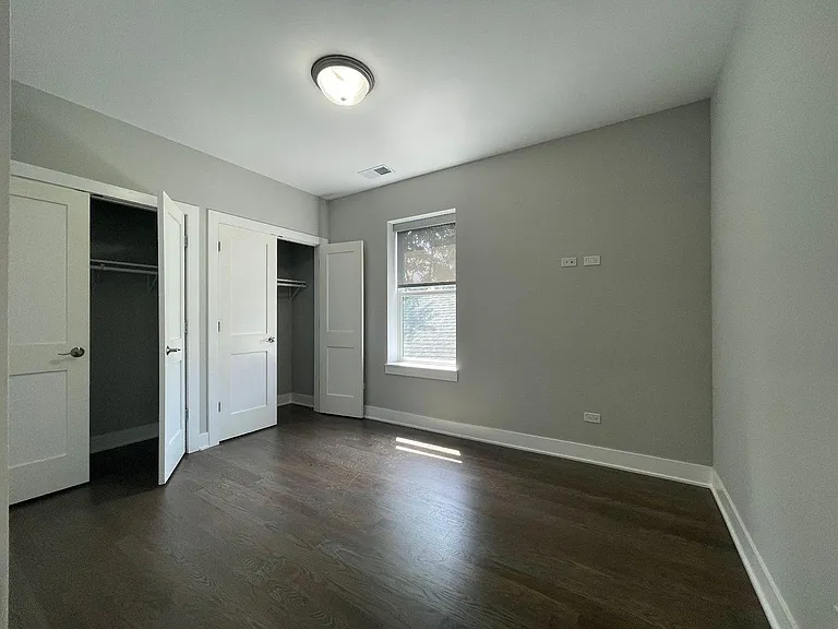 1923 W 21st St #2 — Photo 4