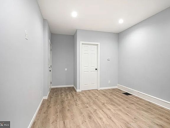 4th image of 1830 E Allegheny Ave Floor 1