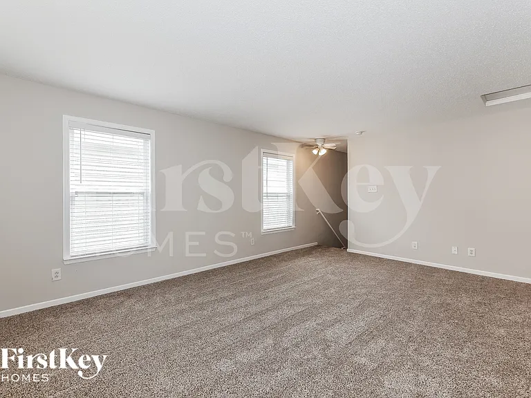12238 Maize Dr — Photo 9