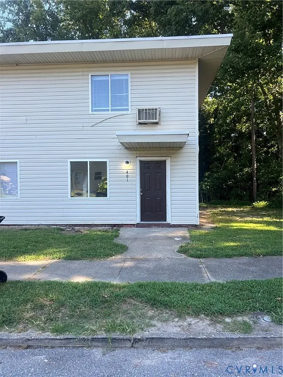 2 bed, 1.0 bath, $850 — Photo 1