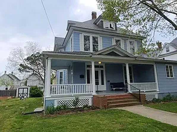 206 Oakley St APT 3, Cambridge, MD 21613