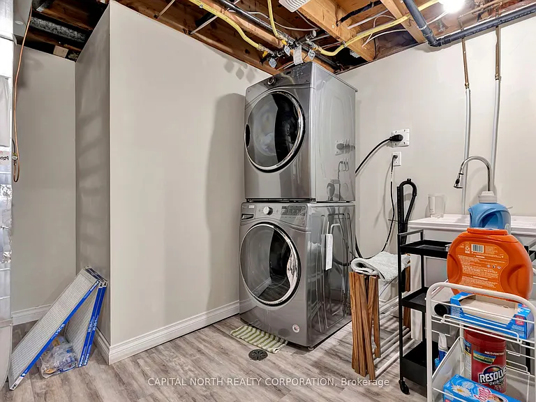 2092 Marine Dr — Photo 23