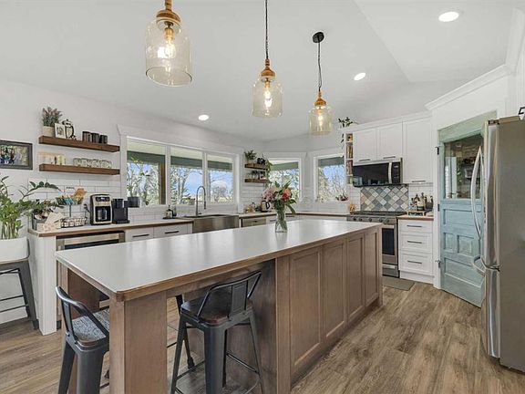 4th image of 39505 W Range Rd #252