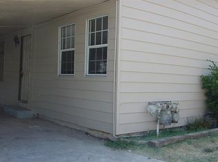 256 G St #1/2, Los Banos, CA 93635