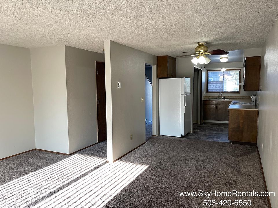1st image of 3517-3537 Silverstone Dr NE