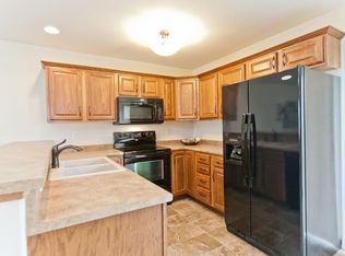 1201 Winchell Dr NE, Cedar Rapids, IA 52402