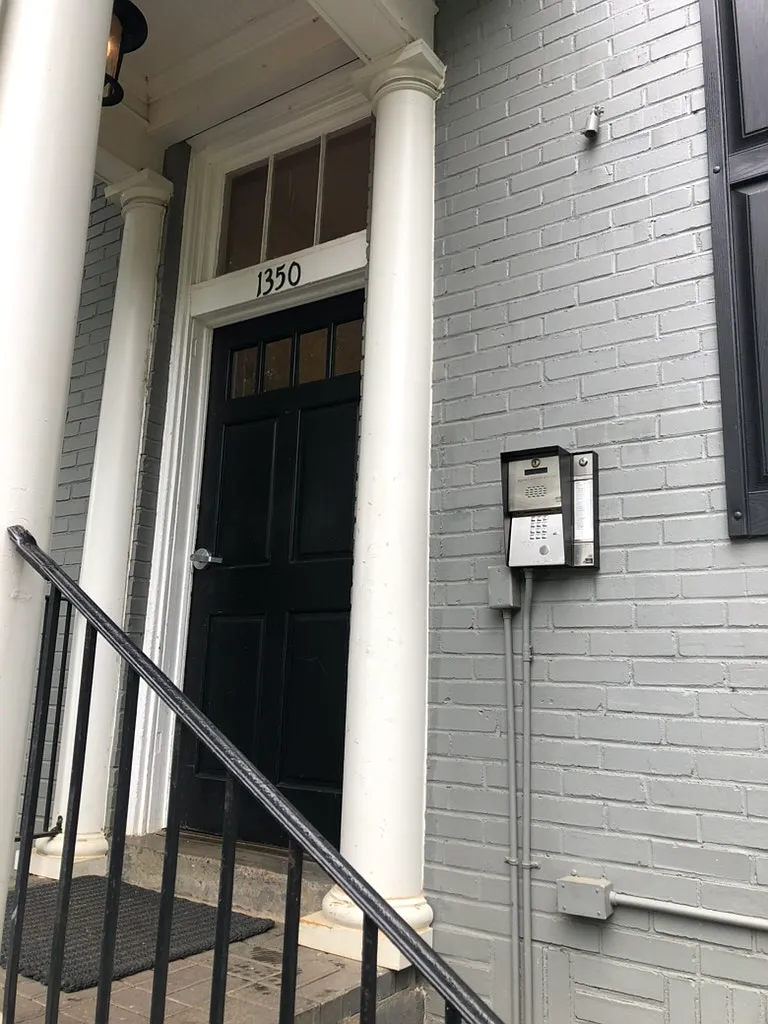 1 bed, 770 sqft, $1,950 — Photo 2